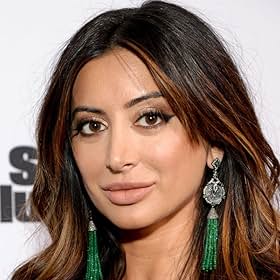 Noureen DeWulf